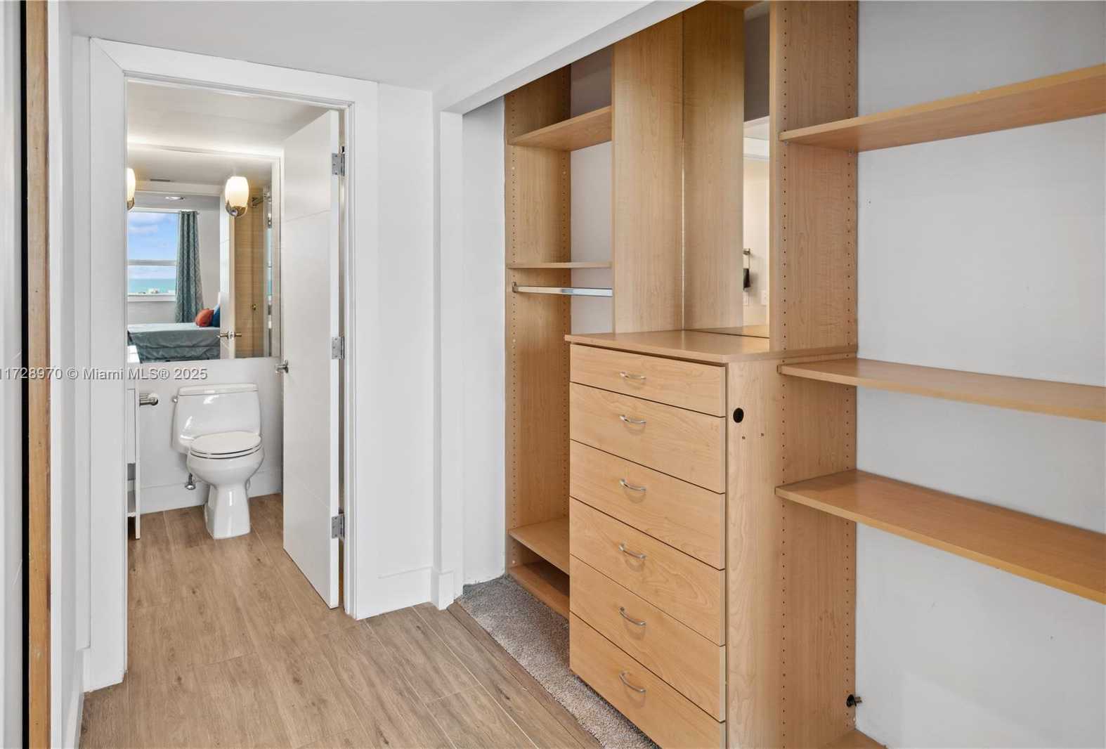 Small Image of 90 ALTON RD #1901, Miami Beach Number 14
