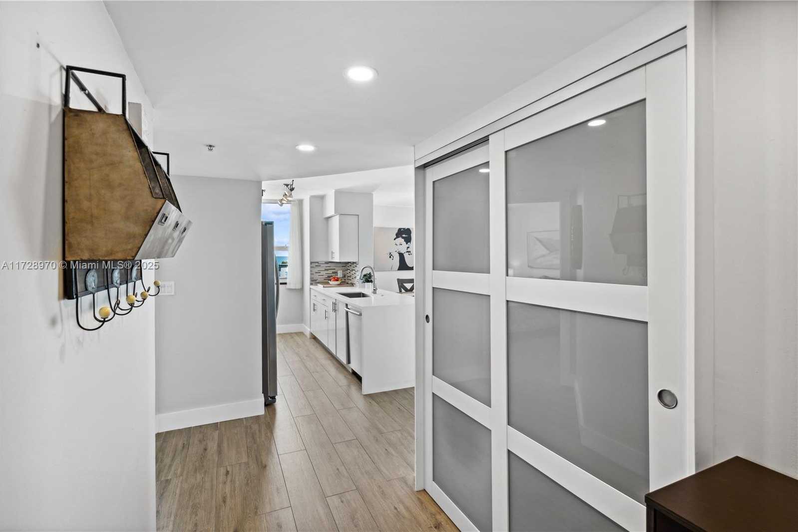 Small Image of 90 ALTON RD #1901, Miami Beach Number 16