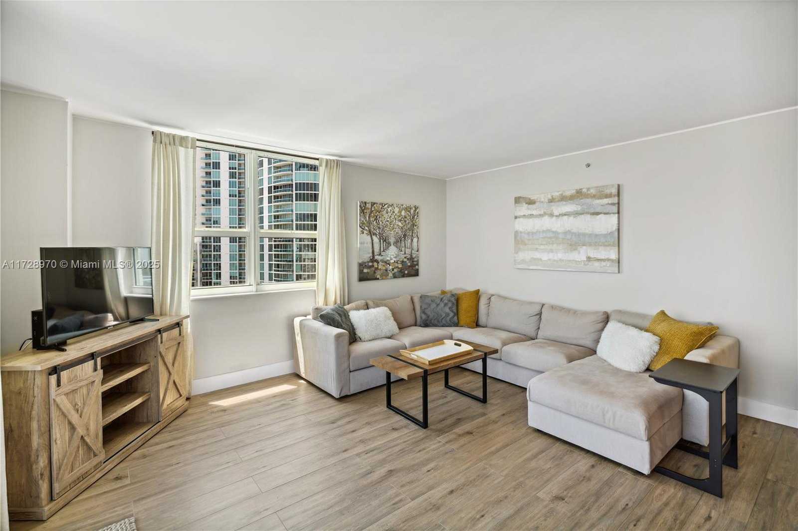 Small Image of 90 ALTON RD #1901, Miami Beach Number 2
