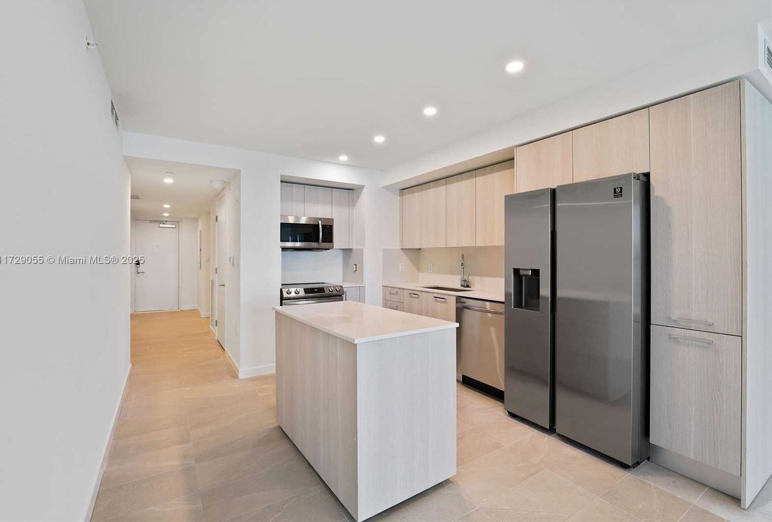 Small Image of 1500 BAY RD #N-0303, Miami Beach Number 13