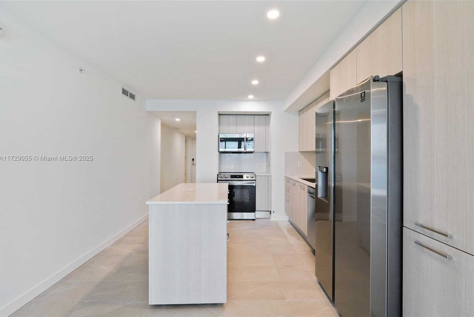 Small Image of 1500 BAY RD #N-0303, Miami Beach Number 15