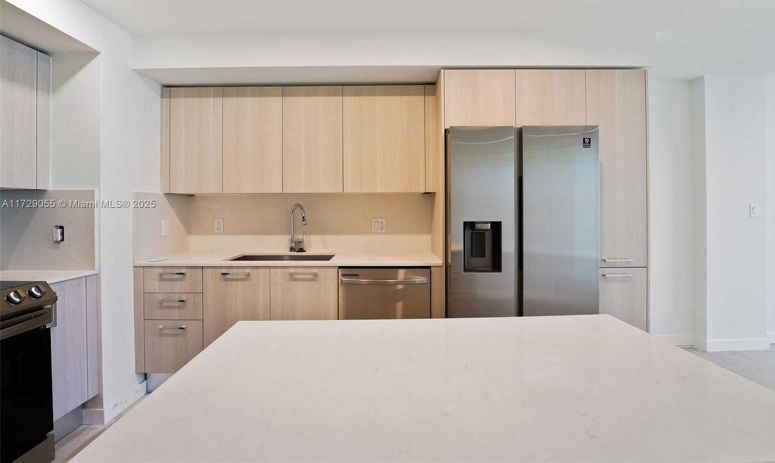 Small Image of 1500 BAY RD #N-0303, Miami Beach Number 16