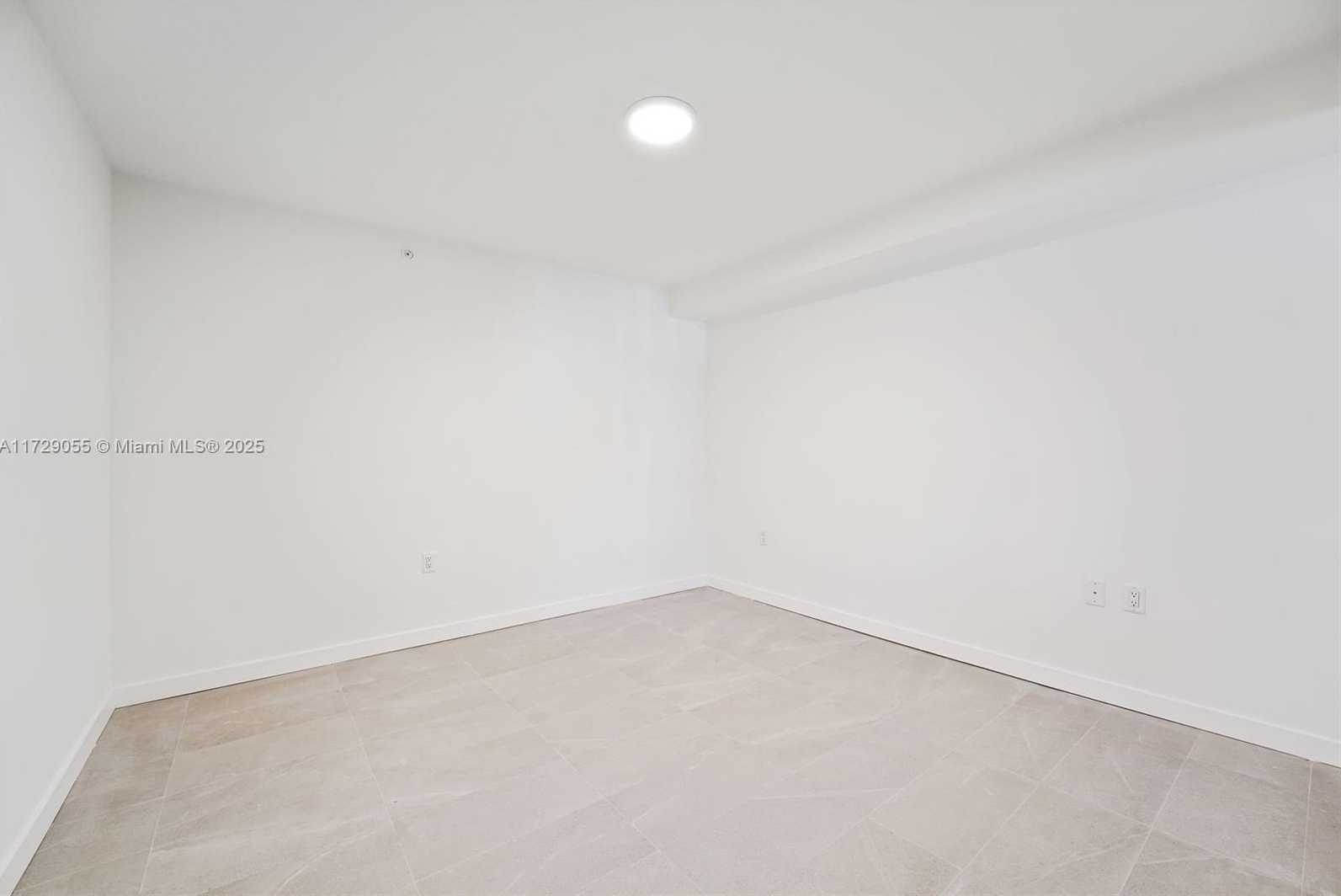 Small Image of 1500 BAY RD #N-0303, Miami Beach Number 26