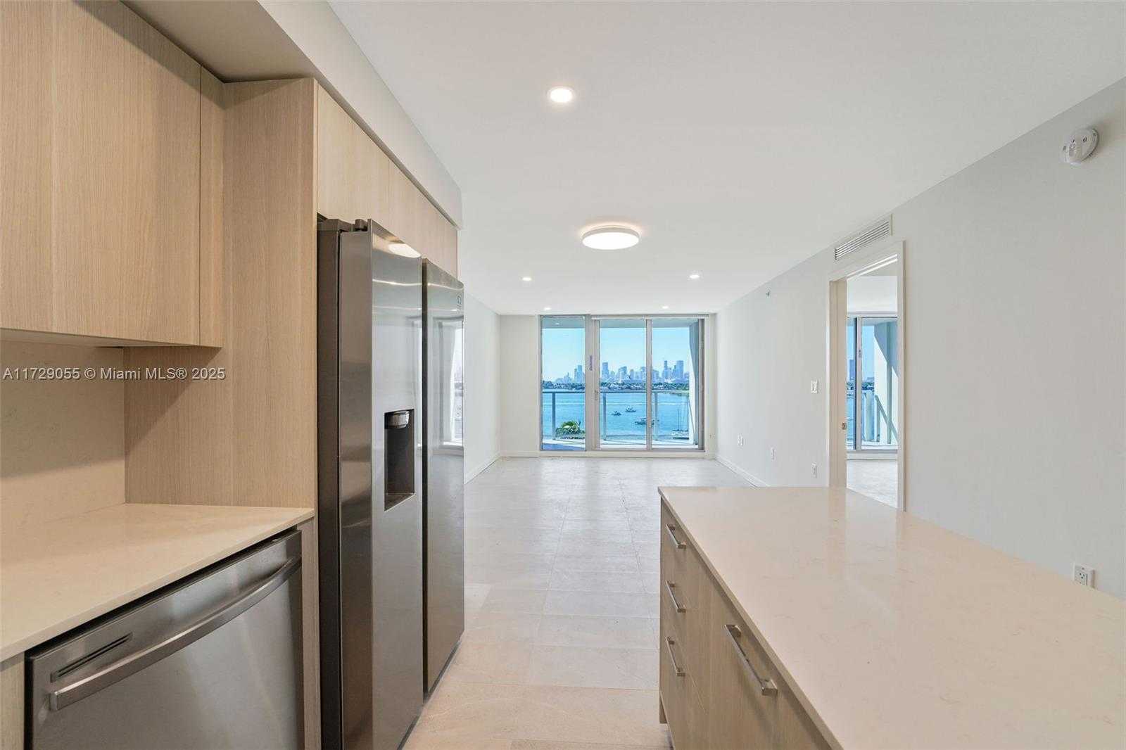 Small Image of 1500 BAY RD #N-0303, Miami Beach Number 4