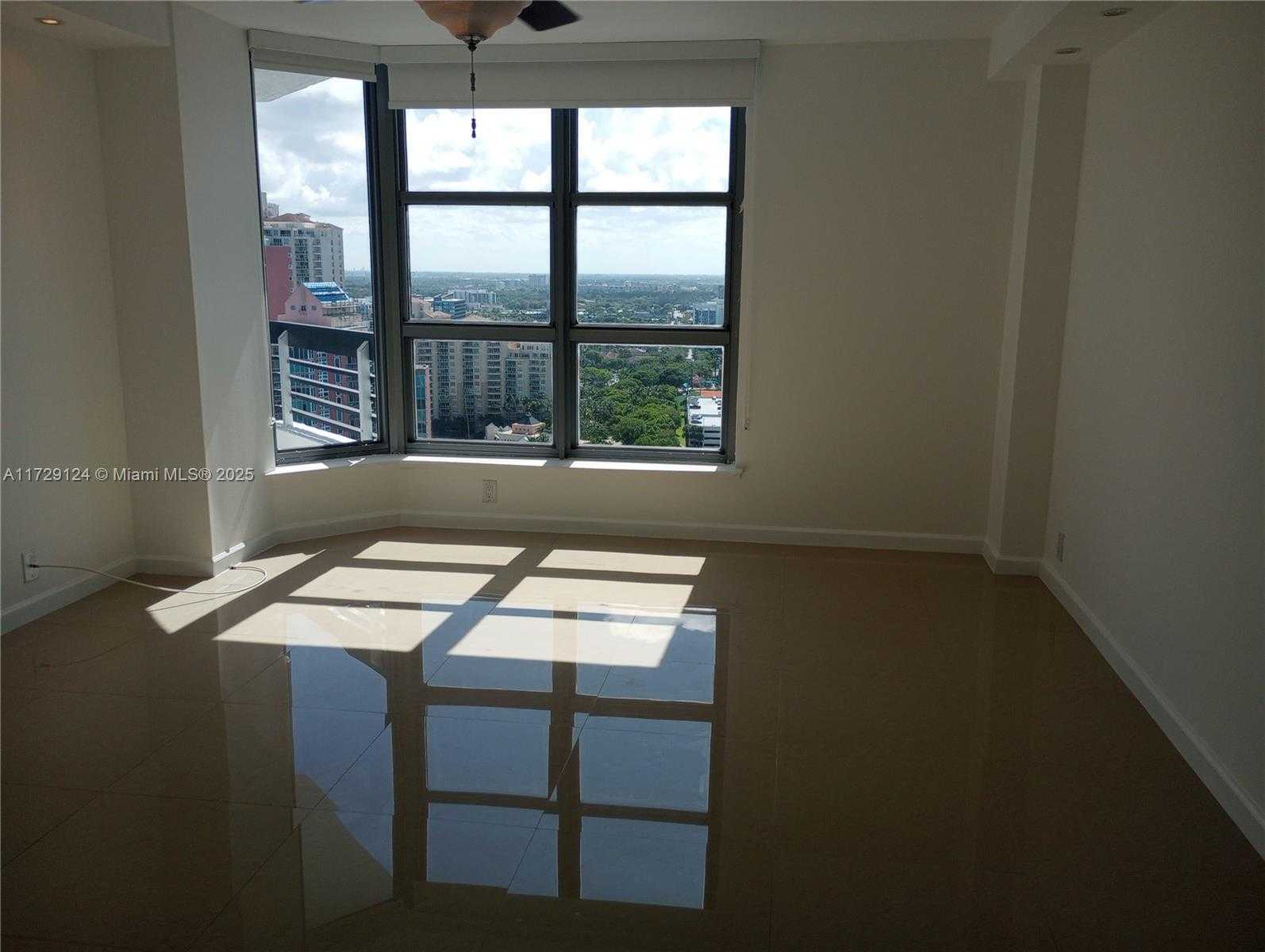 Small Image of 3530 MYSTIC POINTE DR #2902, Aventura Number 24