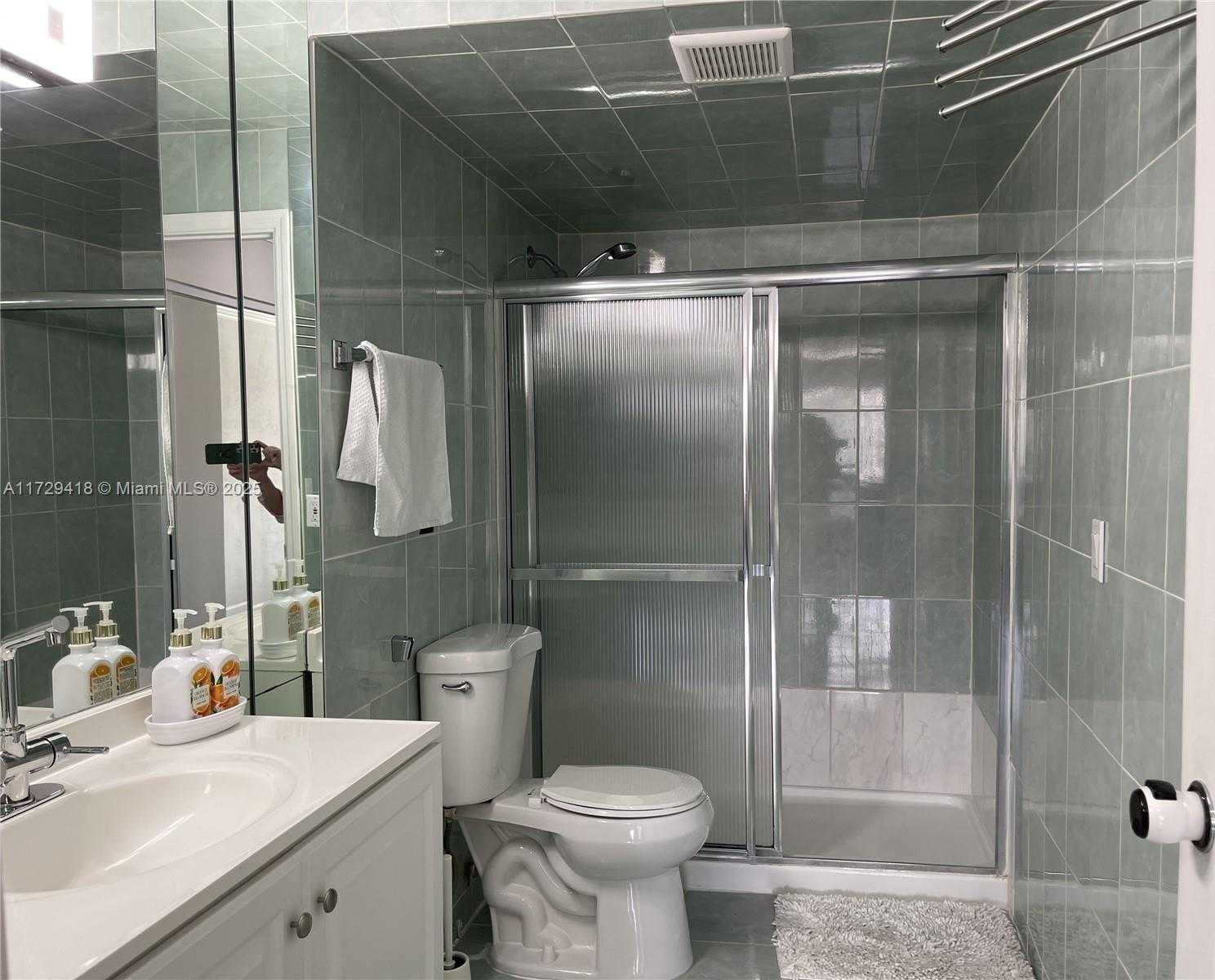 Small Image of 200 178TH DR #609, Sunny Isles Beach Number 16
