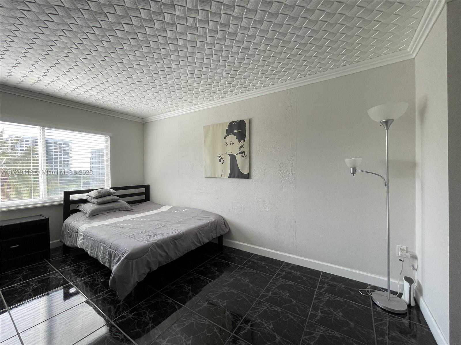 Small Image of 200 178TH DR #609, Sunny Isles Beach Number 21