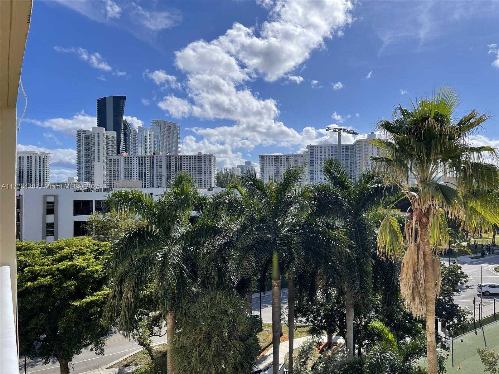 Small Image of 200 178TH DR #609, Sunny Isles Beach Number 8