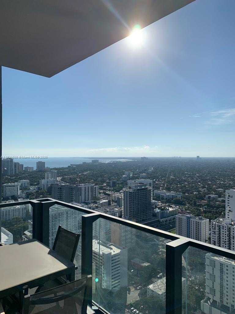 Small Image of 88 SE 7th St, Miami, FL 33131, USA Number 29