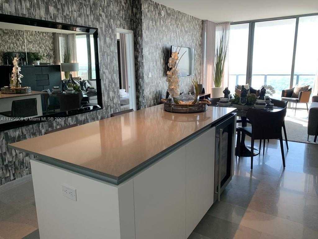 Small Image of 88 SE 7th St, Miami, FL 33131, USA Number 45
