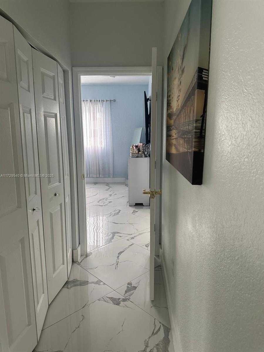 Small Image of 318 NORTH EAST 31ST AVE, Homestead Number 11