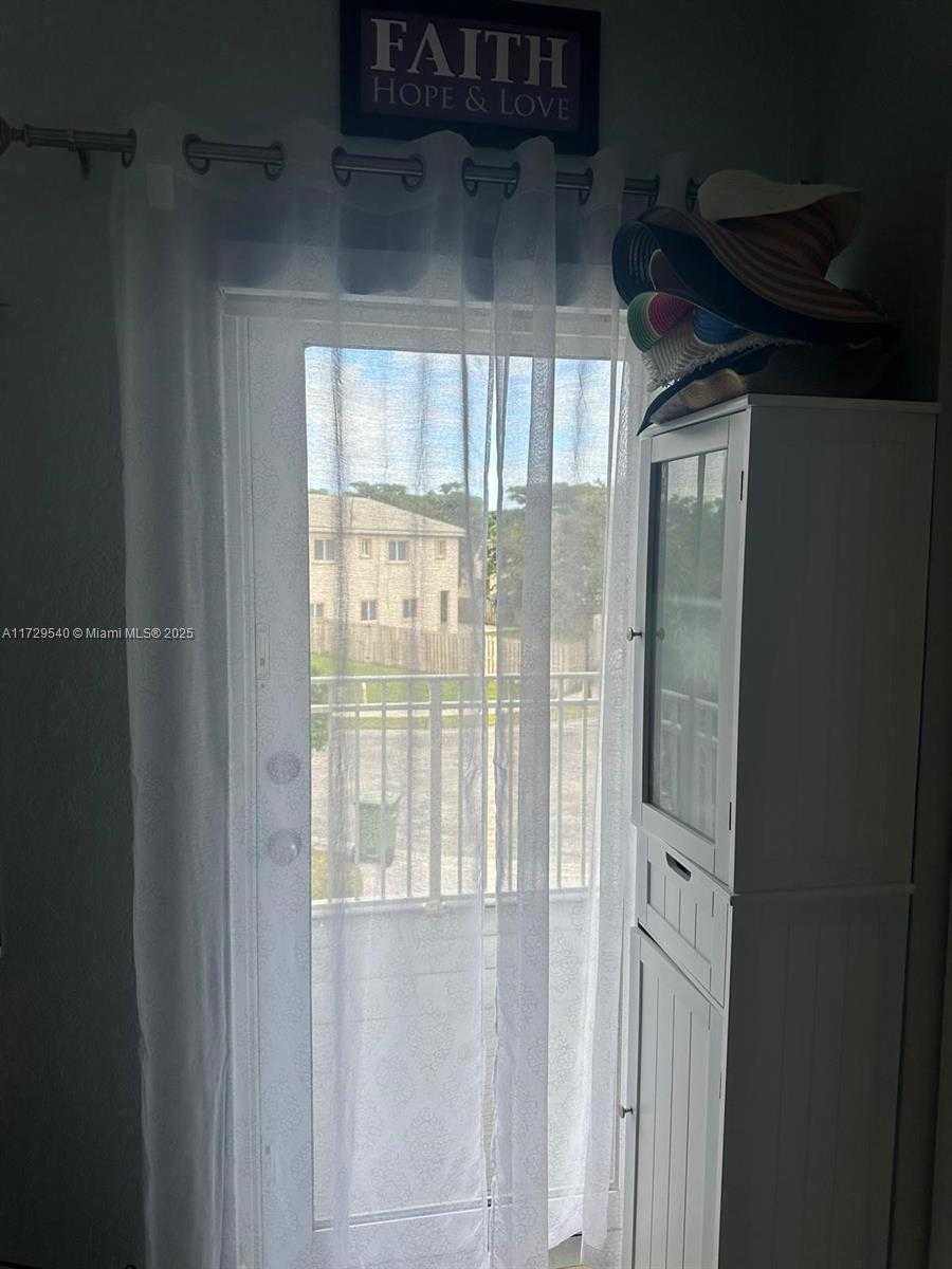 Small Image of 318 NORTH EAST 31ST AVE, Homestead Number 14