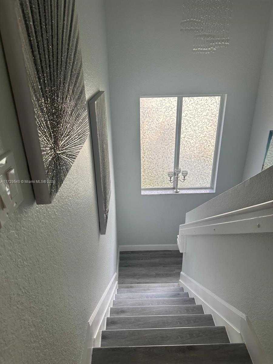 Small Image of 318 NORTH EAST 31ST AVE, Homestead Number 22