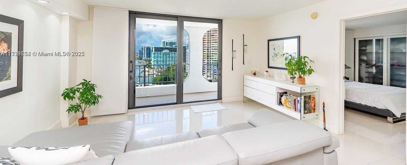 Small Image of 200 SOUTH EAST 15TH RD #PH-A, Miami Number 8