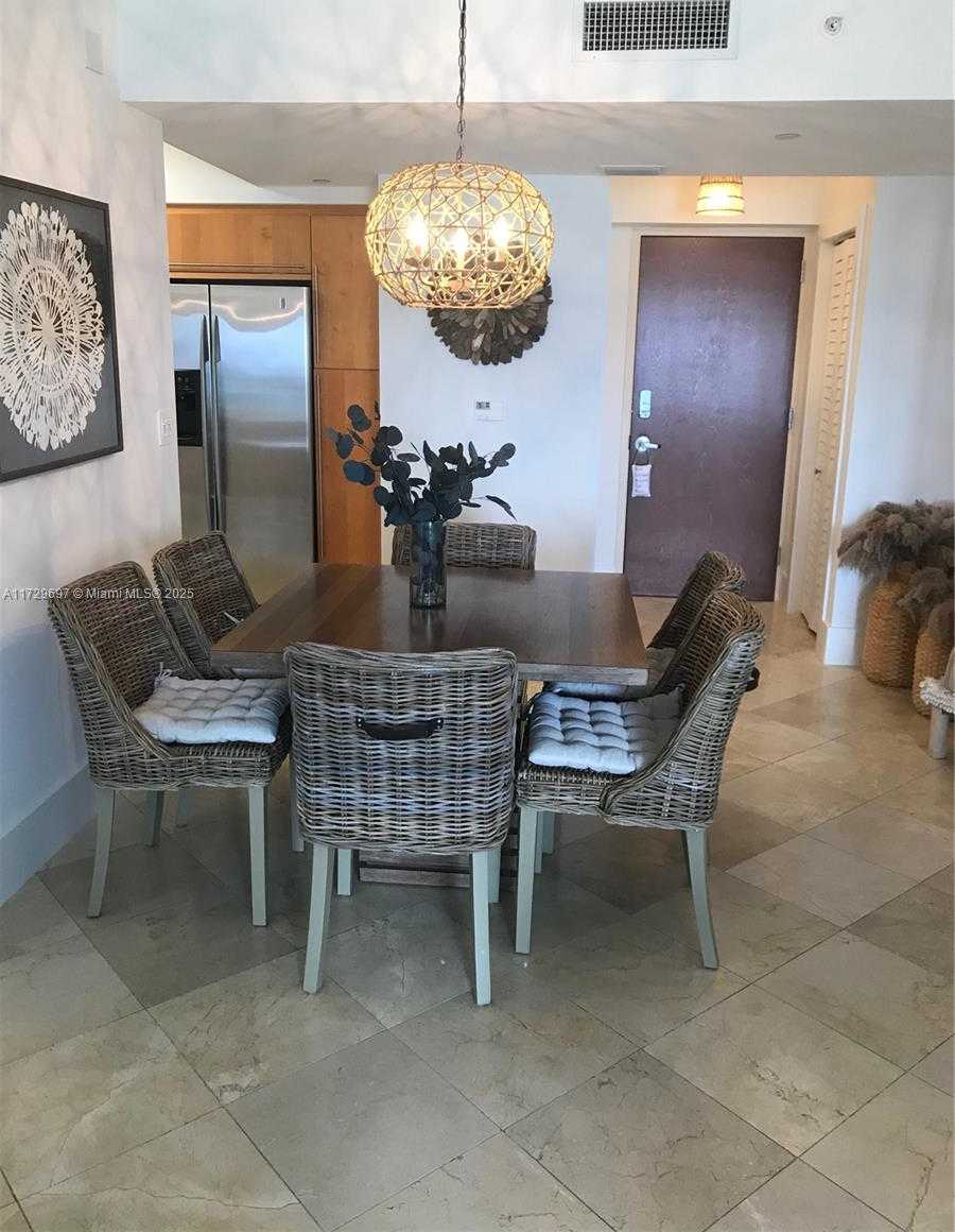 Small Image of 6365 COLLINS AVE #2305, Miami Beach Number 7