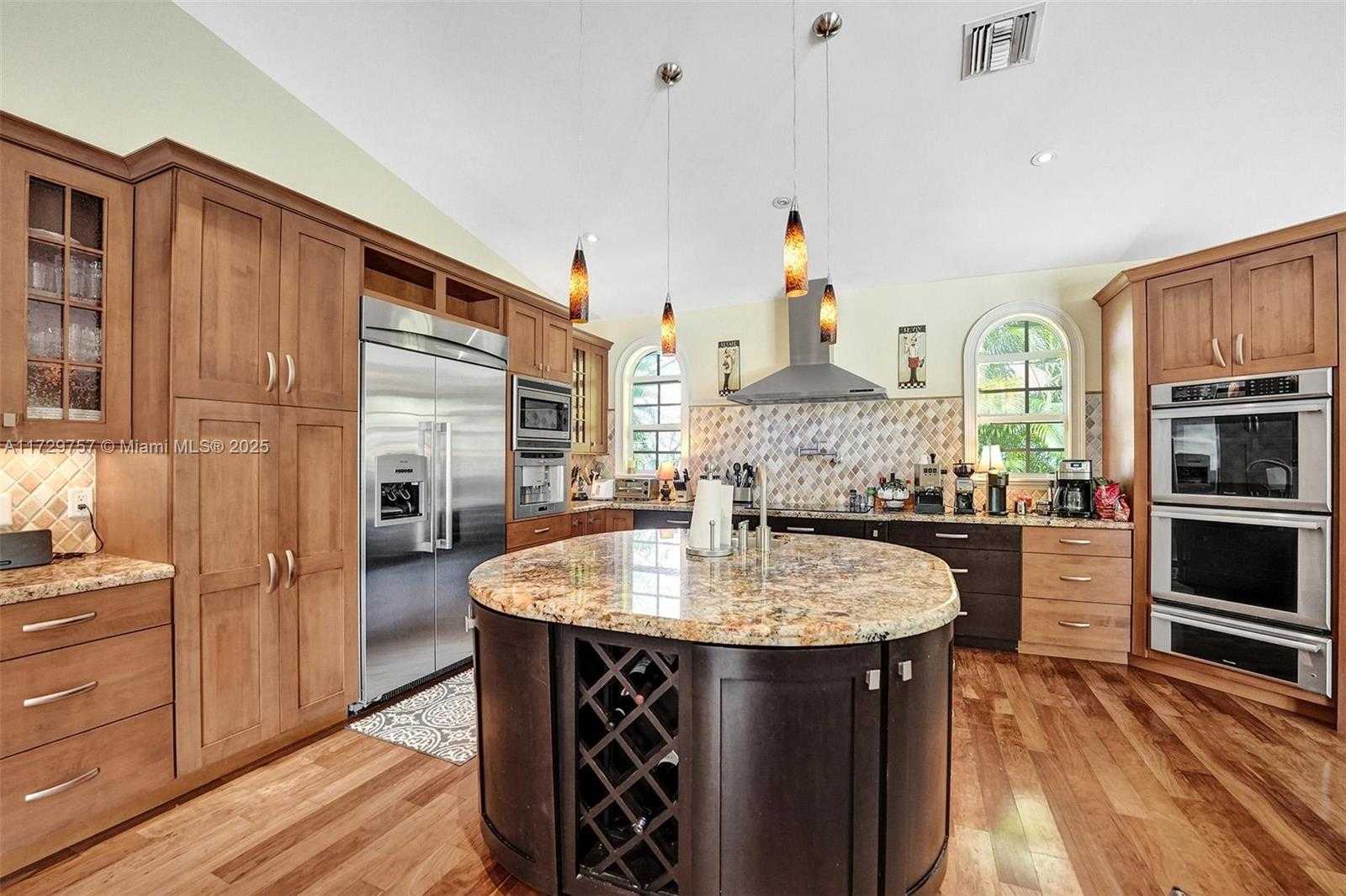Small Image of 22180 WOODSET LN, Boca Raton Number 28