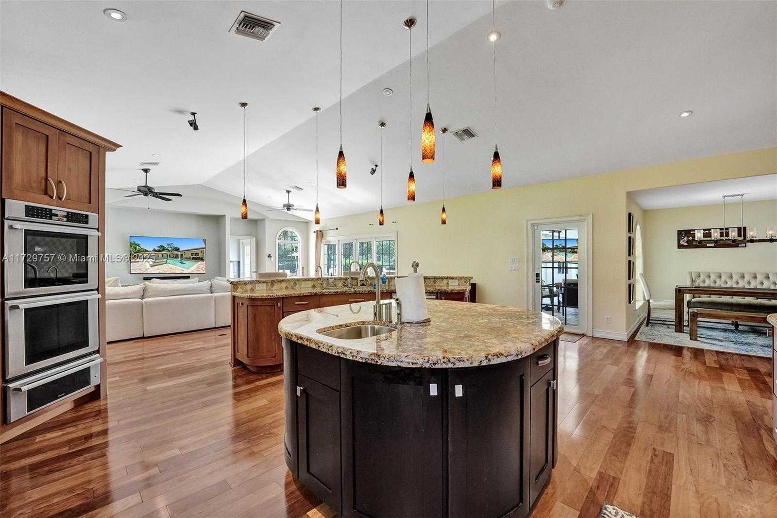 Small Image of 22180 WOODSET LN, Boca Raton Number 31