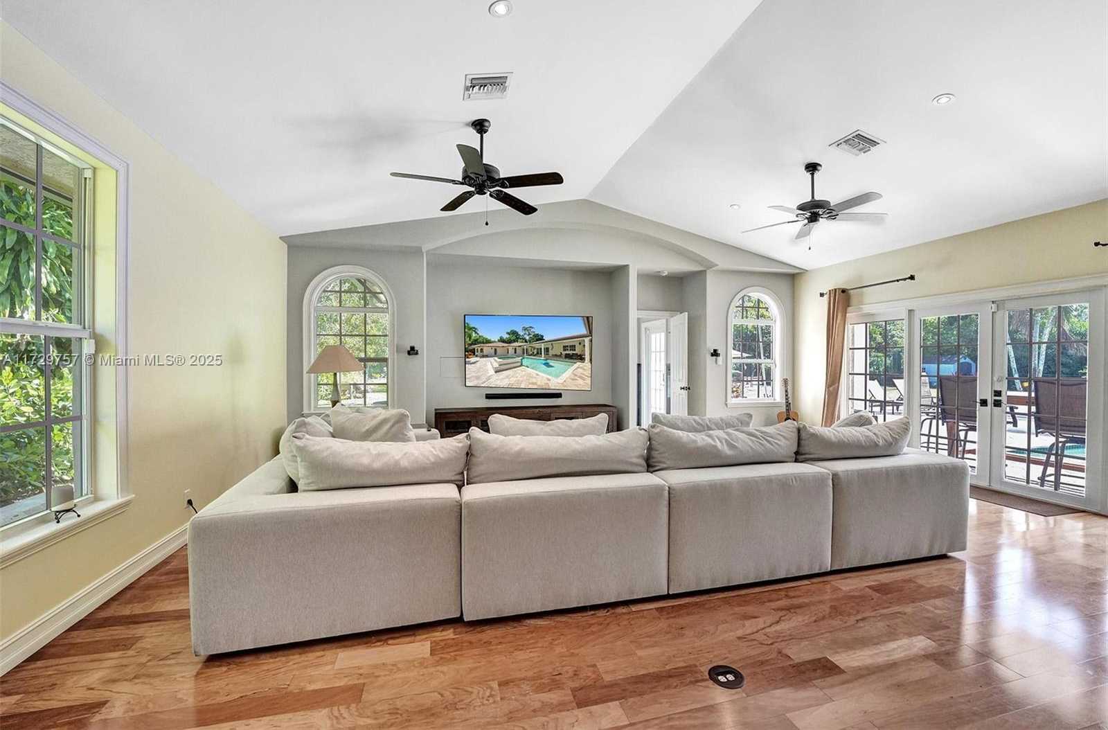 Small Image of 22180 WOODSET LN, Boca Raton Number 35