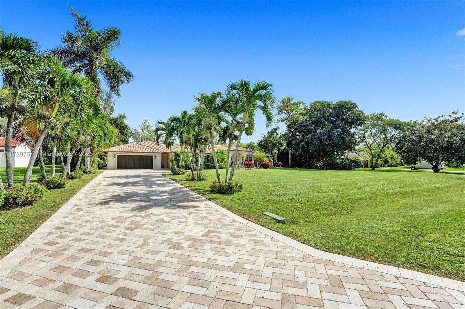 Small Image of 22180 WOODSET LN, Boca Raton Number 6