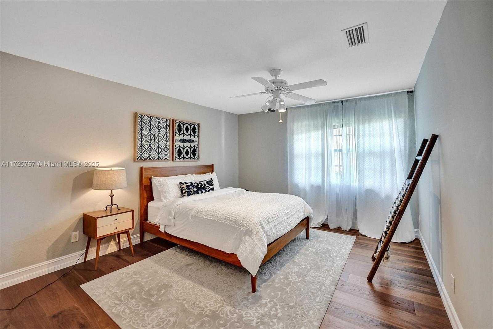 Small Image of 22180 WOODSET LN, Boca Raton Number 8