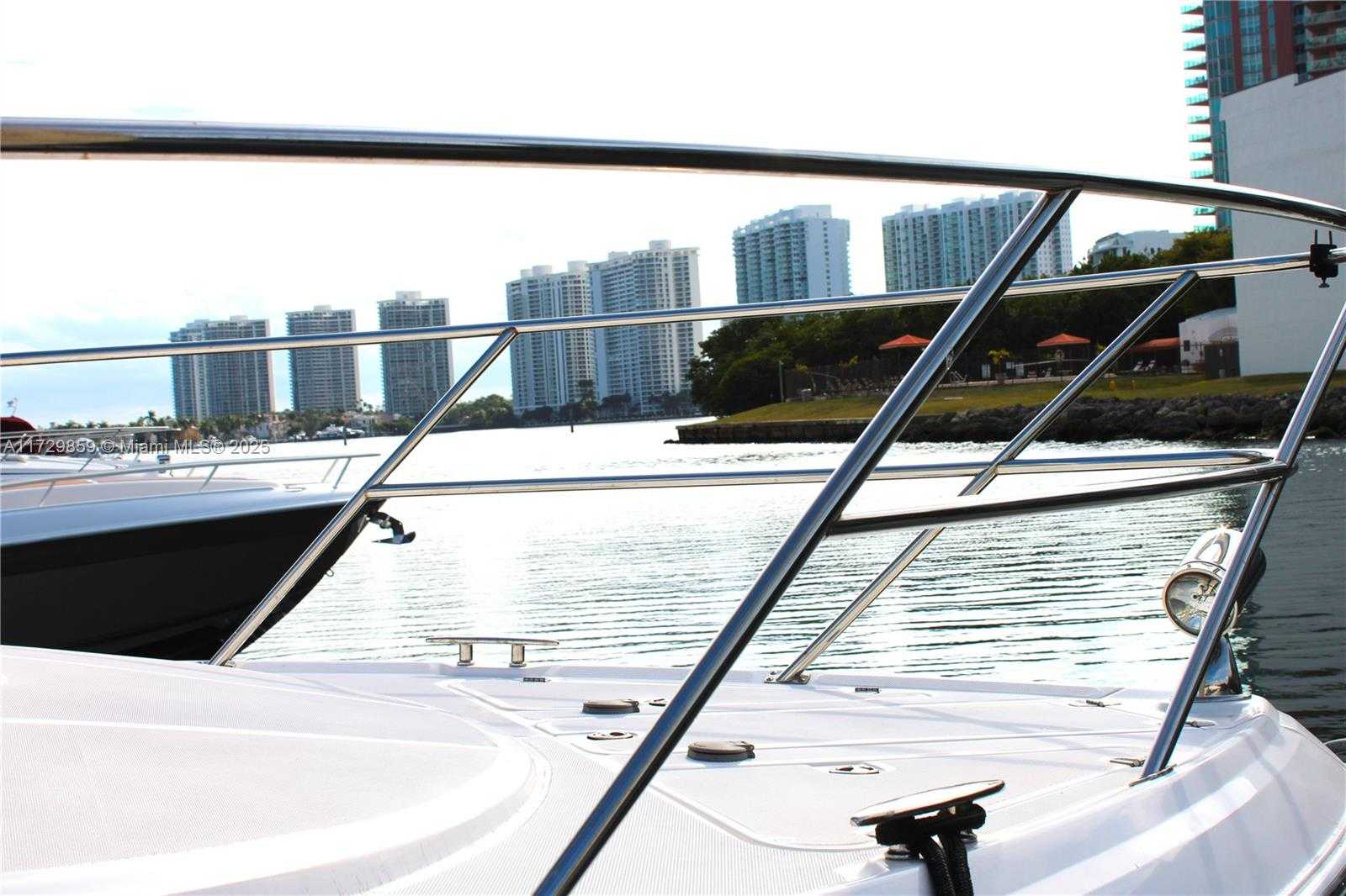 Small Image of 3575 MYSTIC POINTE DR #25, Aventura Number 18