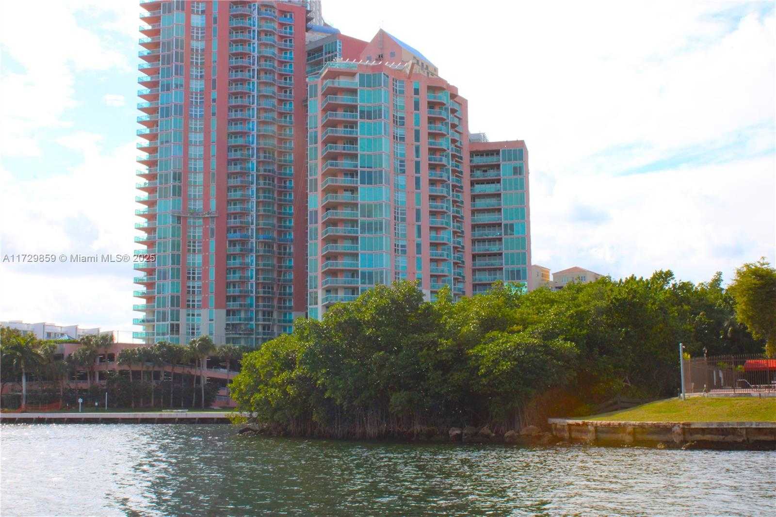 Small Image of 3575 MYSTIC POINTE DR #25, Aventura Number 20