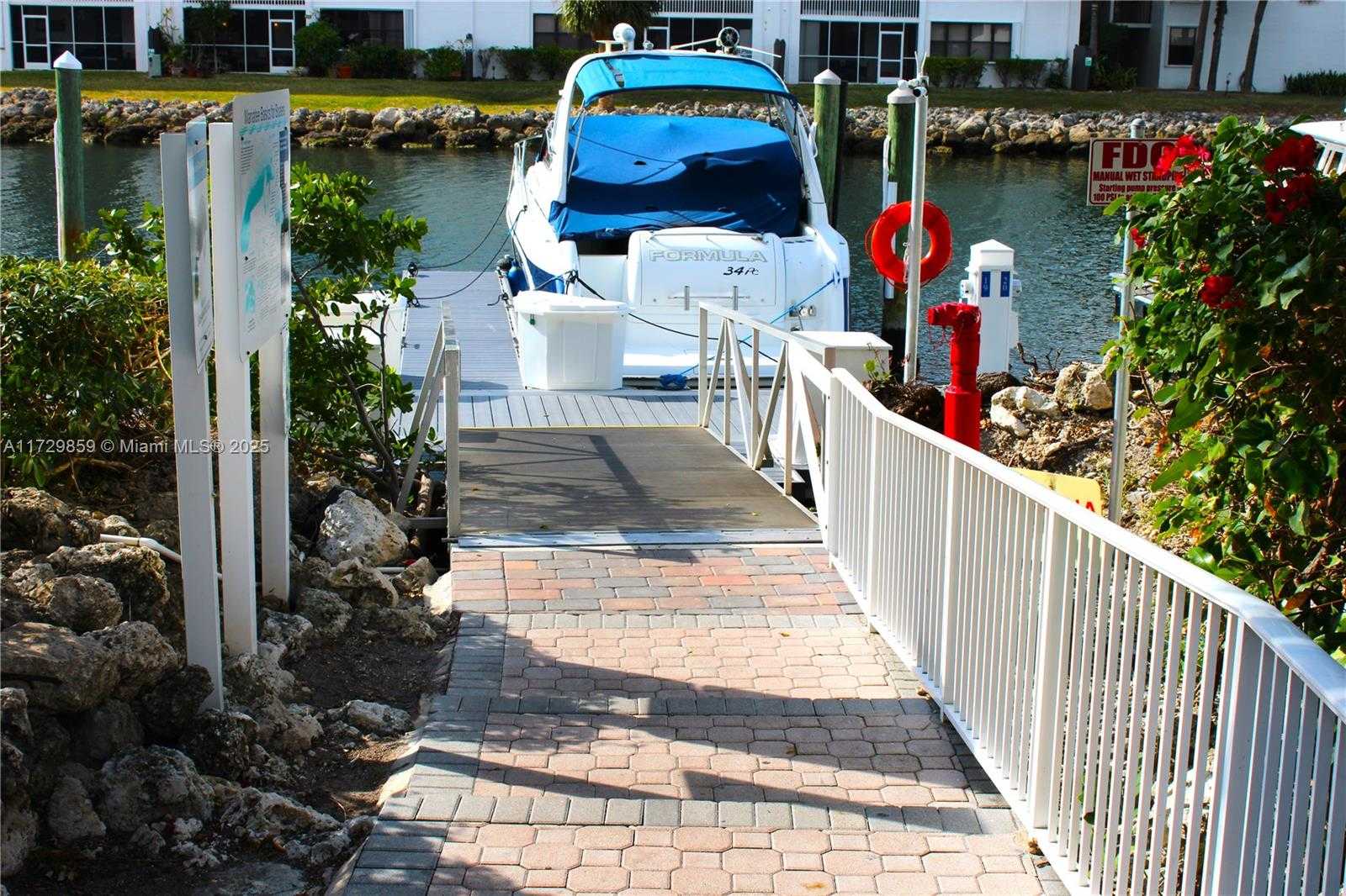 Small Image of 3575 MYSTIC POINTE DR #25, Aventura Number 9