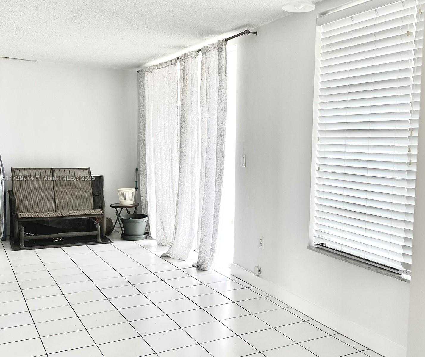 Small Image of 2980 POINT EAST DR #D302, Aventura Number 11