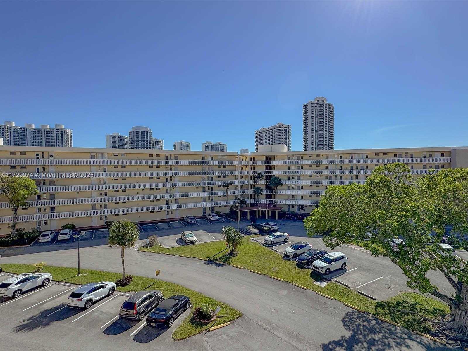 Small Image of 2980 POINT EAST DR #D302, Aventura Number 33