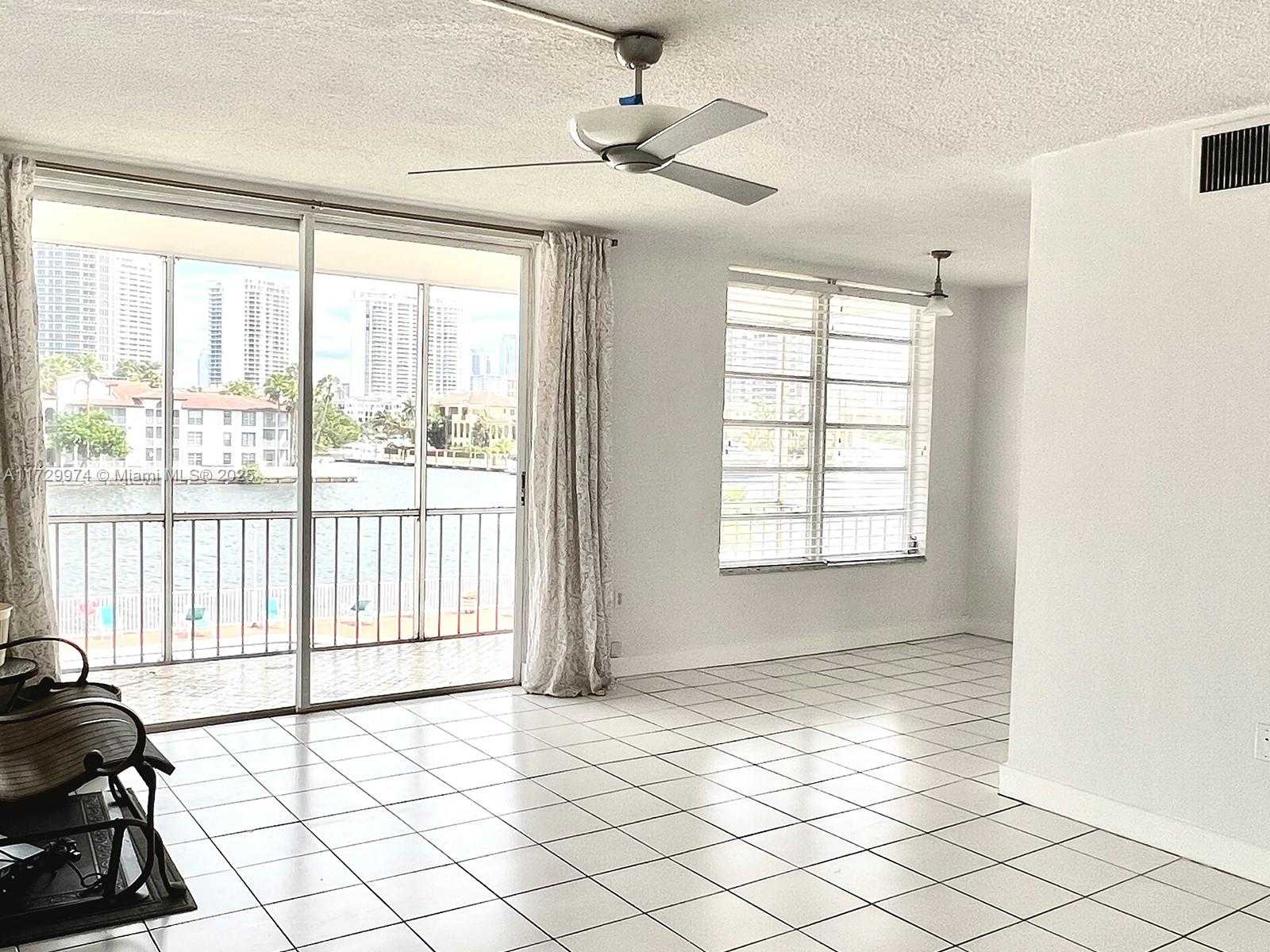 Small Image of 2980 POINT EAST DR #D302, Aventura Number 7