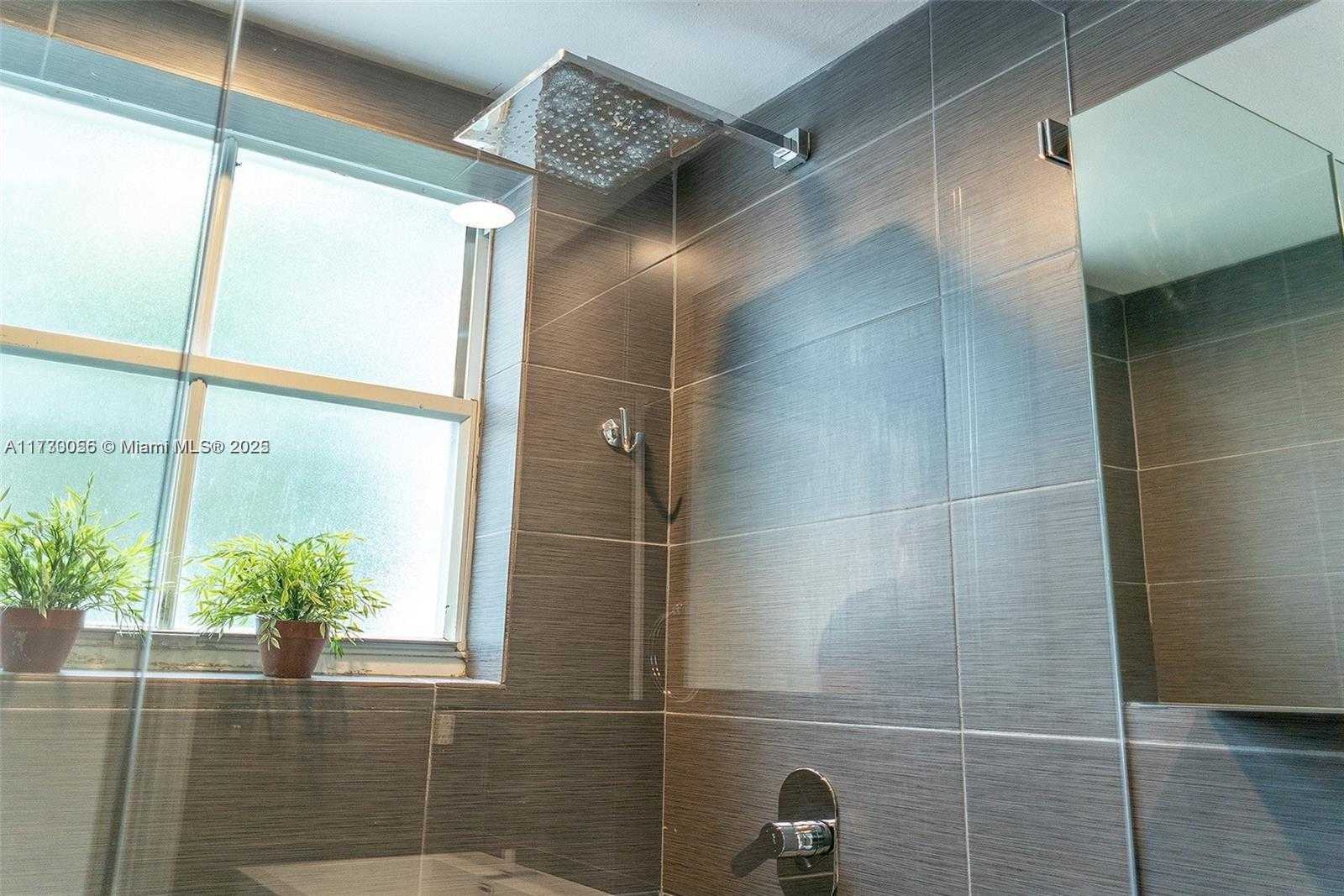 Small Image of 3215 NE 184th St, Aventura, FL 33160, USA Number 28