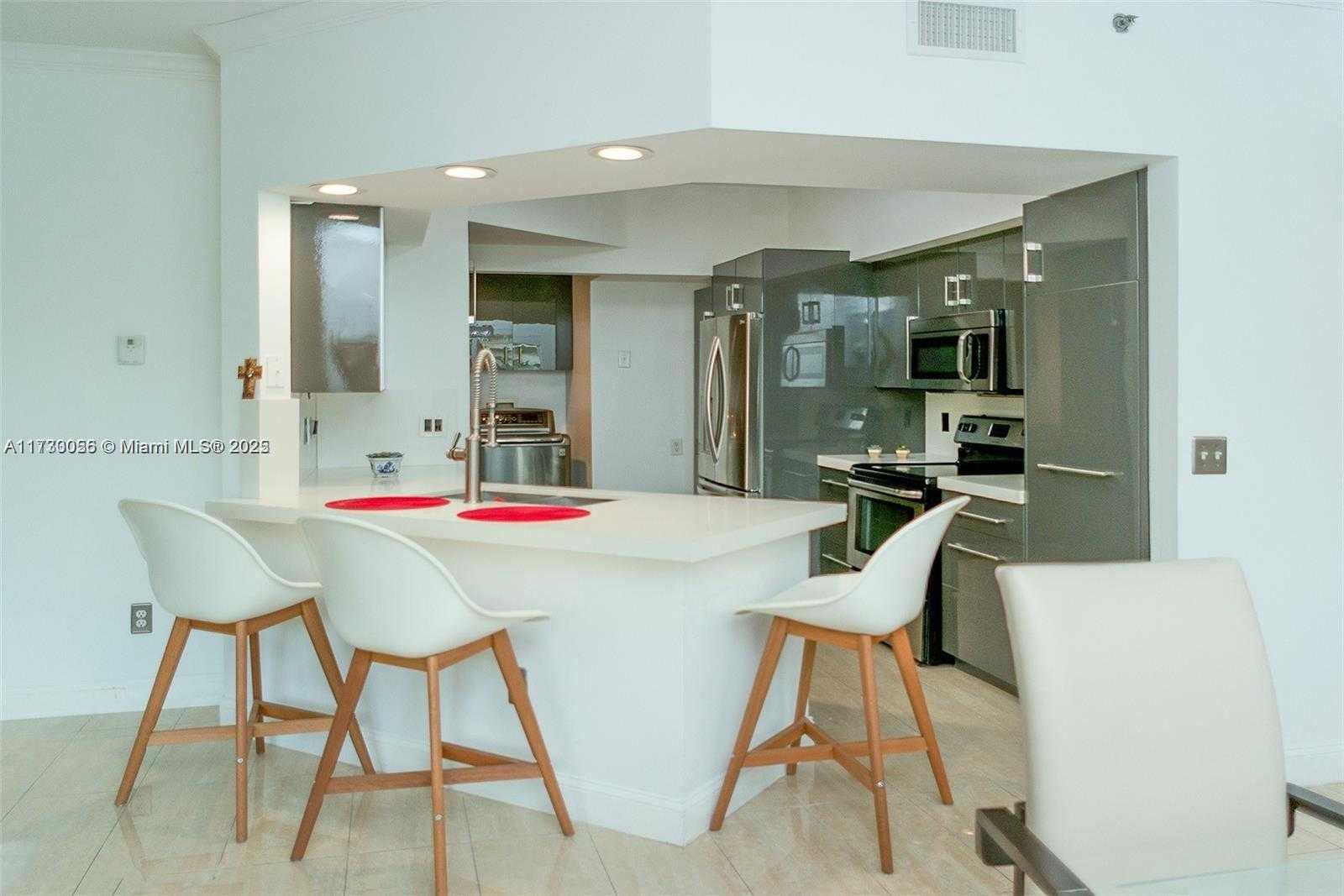 Small Image of 3215 NE 184th St, Aventura, FL 33160, USA Number 6