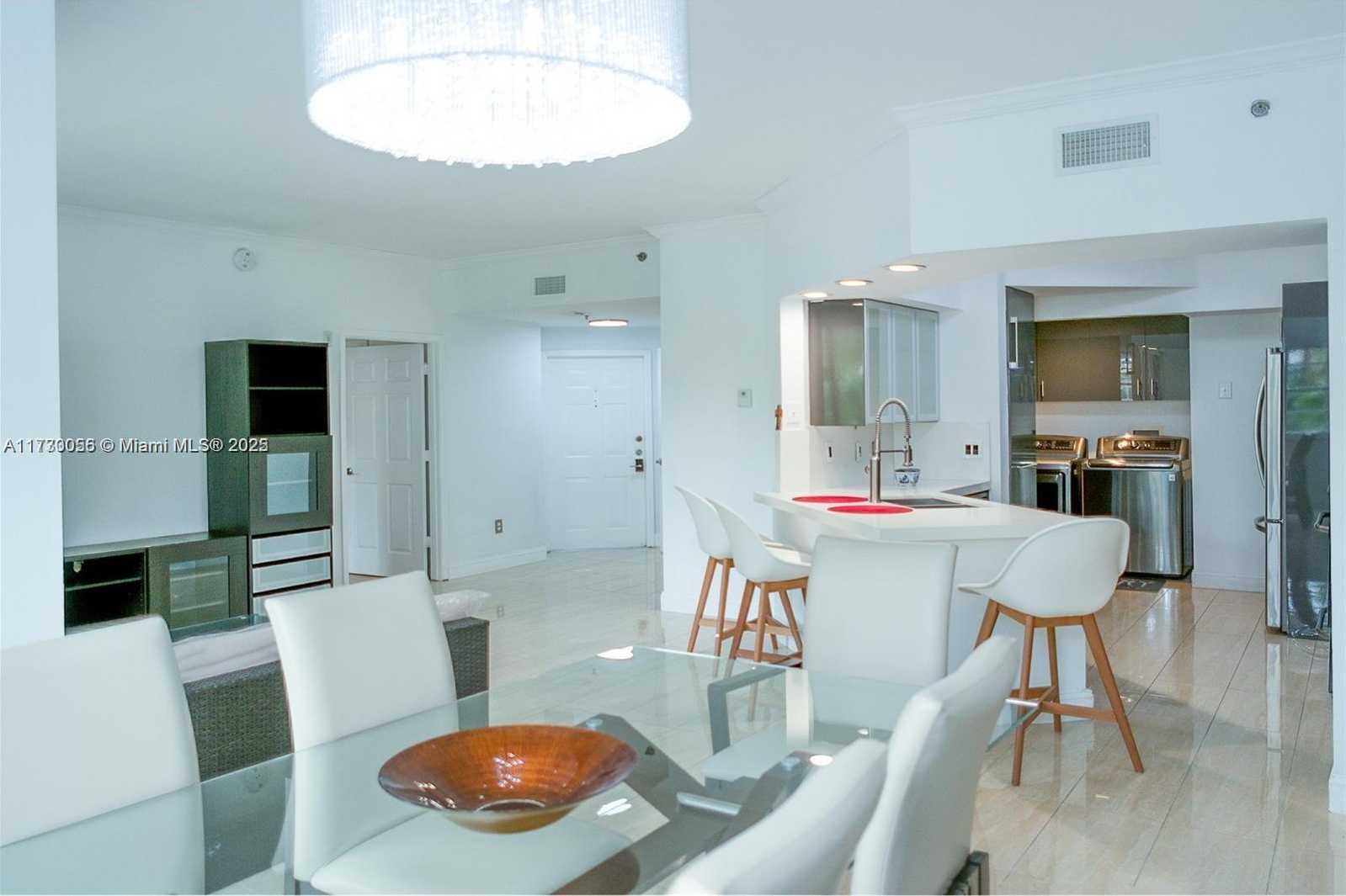 Small Image of 3215 NE 184th St, Aventura, FL 33160, USA Number 9