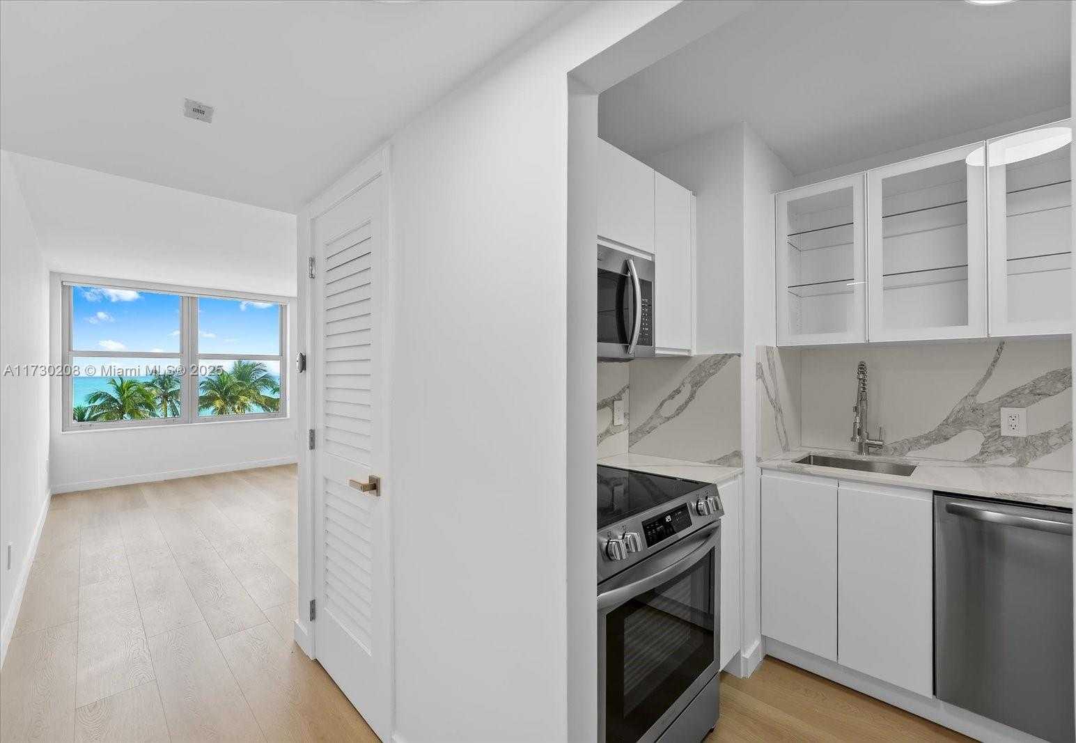 Small Image of 2899 COLLINS AVE #531, Miami Beach Number 7
