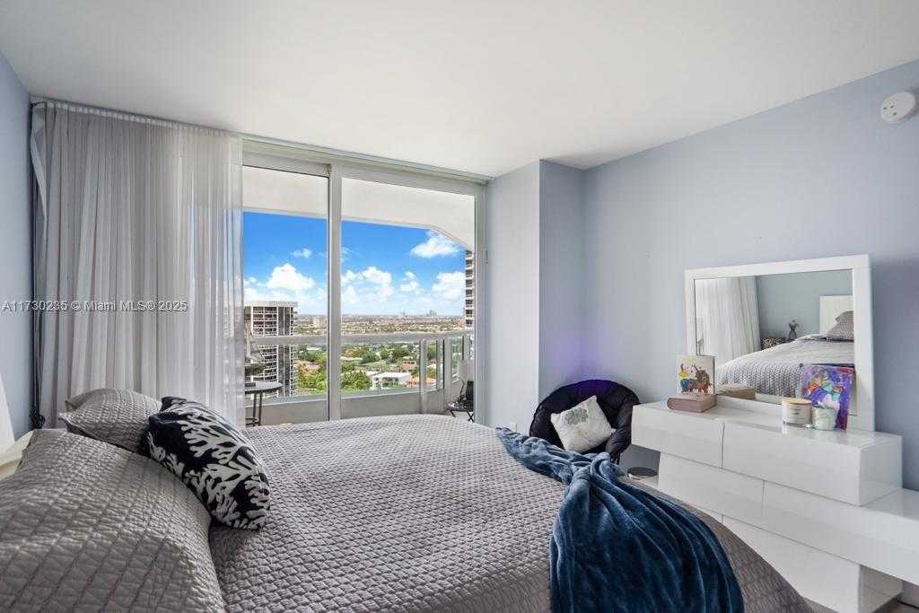 Small Image of 21055 YACHT CLUB DR #2005, Aventura Number 8
