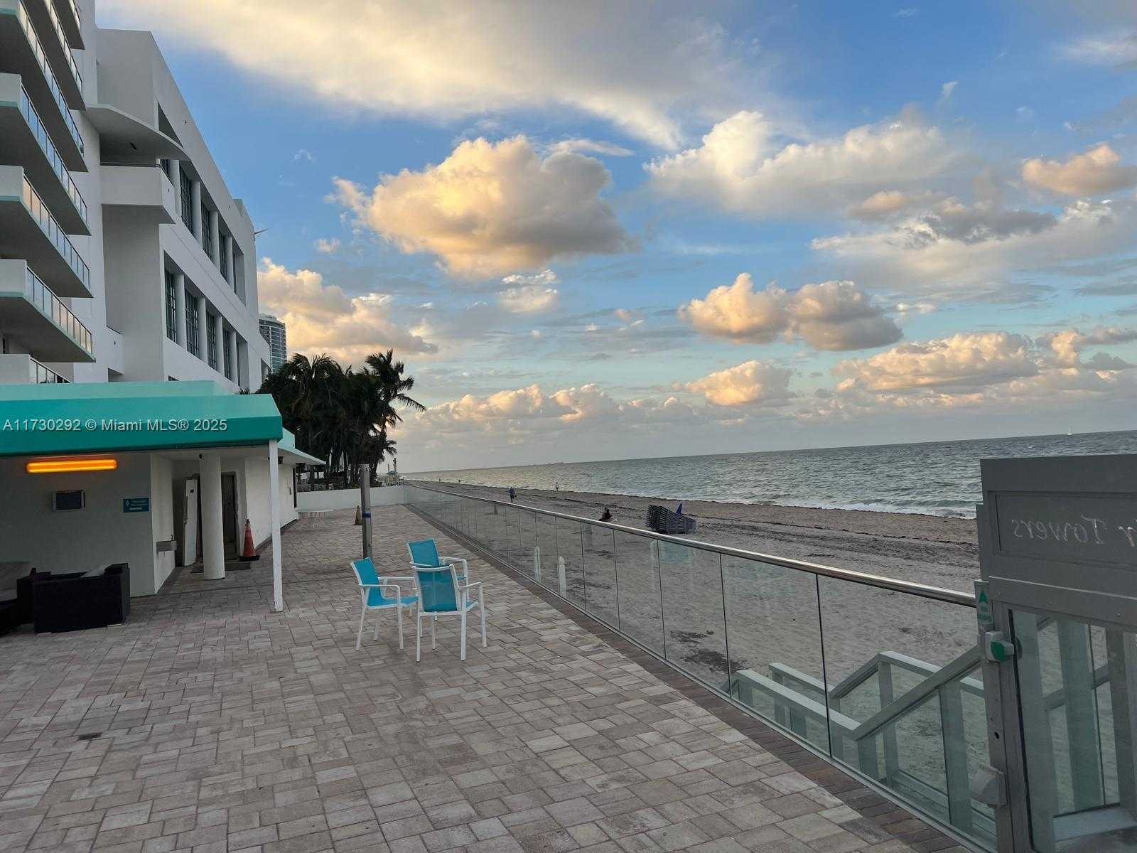 Small Image of 3725 SOUTH OCEAN DR #L5, Hollywood Number 7
