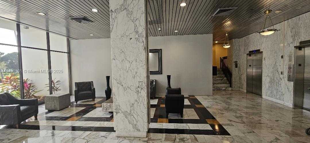 Small Image of 3675 NORTH COUNTRY CLUB DR #1809, Aventura Number 17