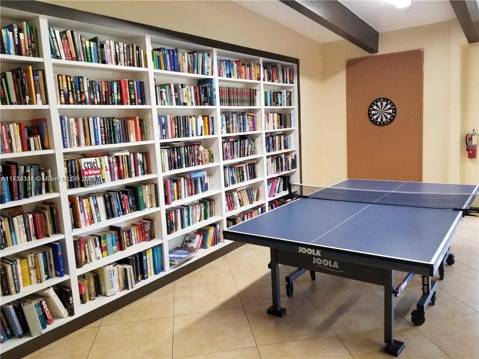 Small Image of 3475 NORTH COUNTRY CLUB DR #707, Aventura Number 24