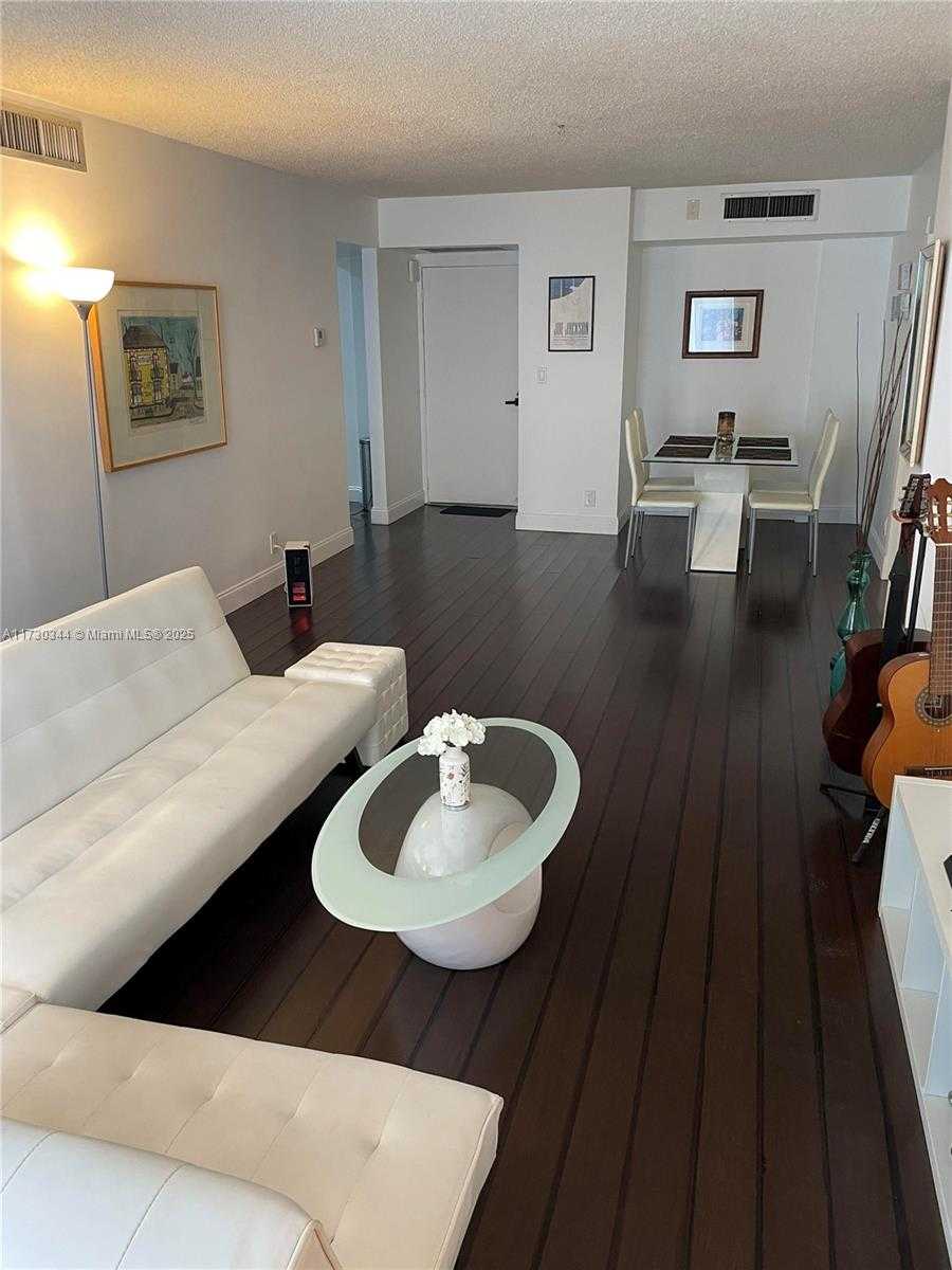 Small Image of 3475 NORTH COUNTRY CLUB DR #707, Aventura Number 3