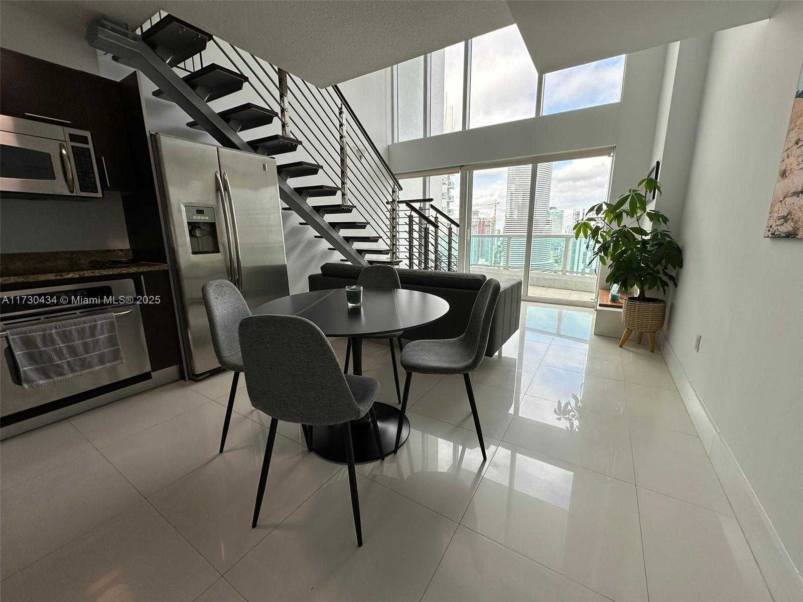 Small Image of 41 SOUTH EAST 5TH ST #2005, Miami Number 4