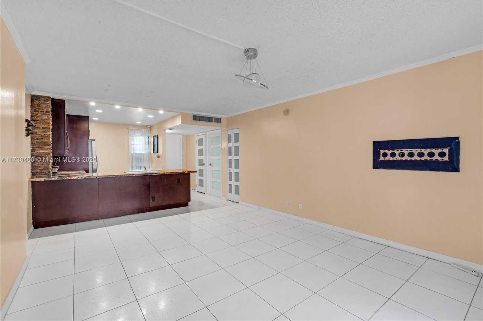 Small Image of 3475 NORTH COUNTRY CLUB DR #314, Aventura Number 10