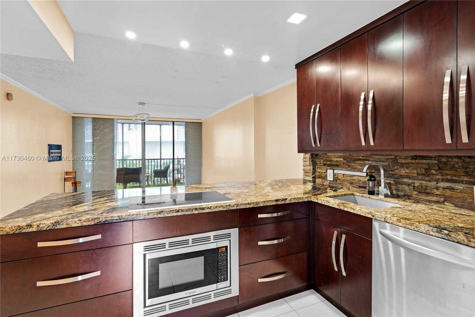 Small Image of 3475 NORTH COUNTRY CLUB DR #314, Aventura Number 14