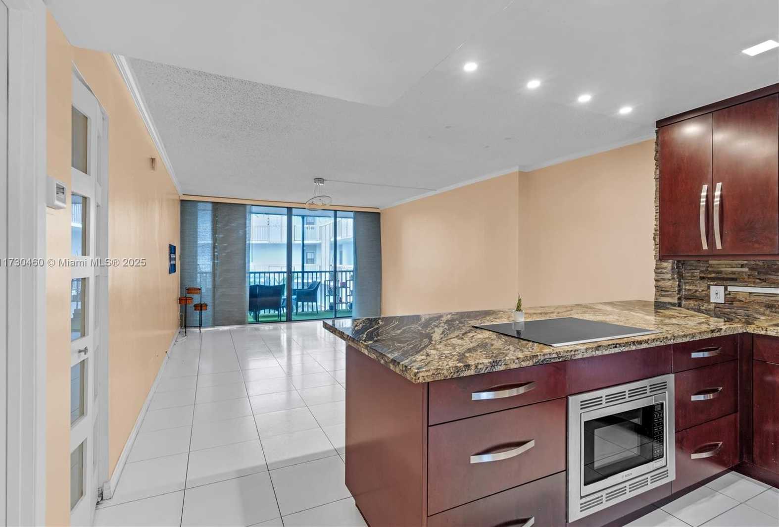 Small Image of 3475 NORTH COUNTRY CLUB DR #314, Aventura Number 7