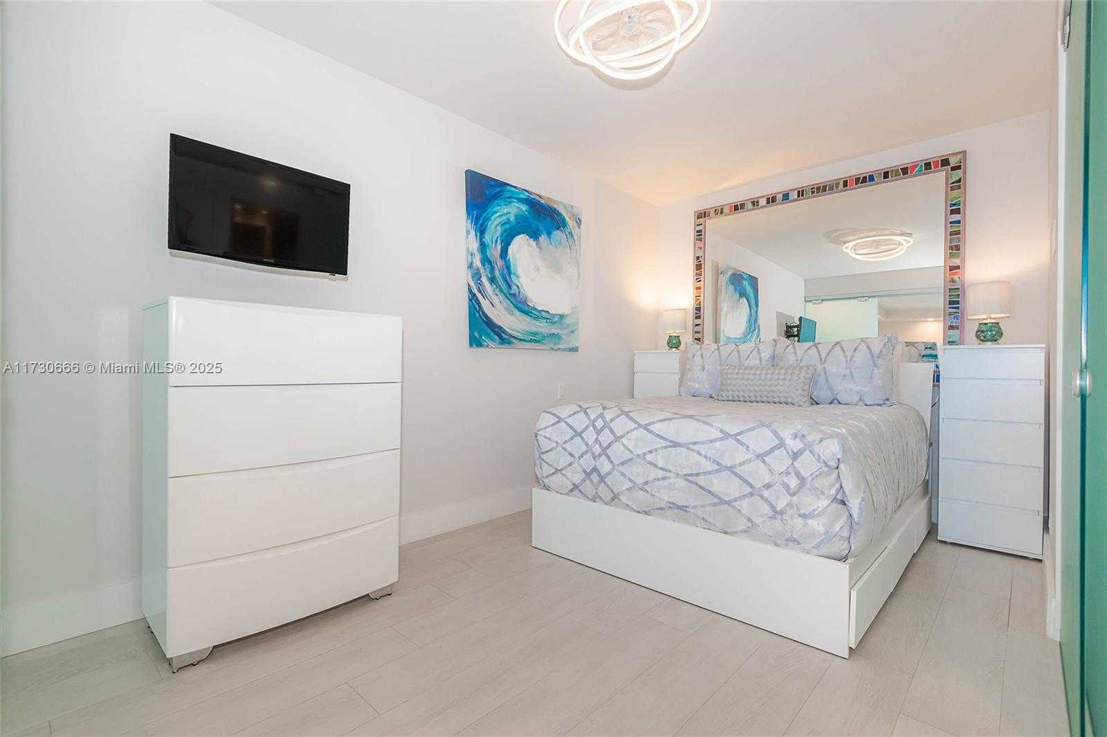 Small Image of 2301 COLLINS AVE #941, Miami Beach Number 13