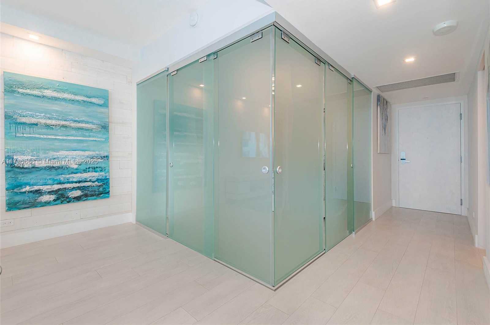 Small Image of 2301 COLLINS AVE #941, Miami Beach Number 18
