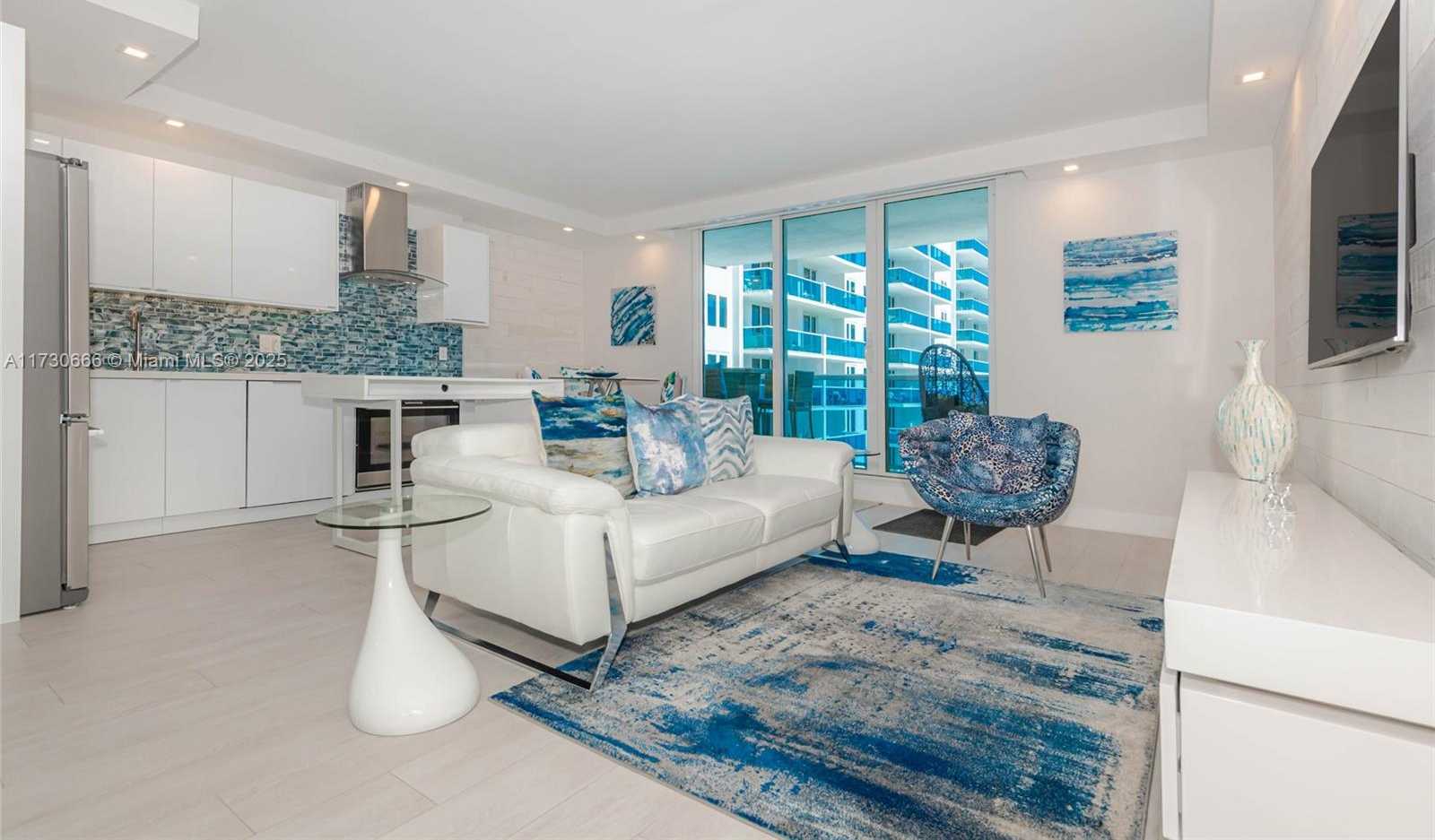 Small Image of 2301 COLLINS AVE #941, Miami Beach Number 4