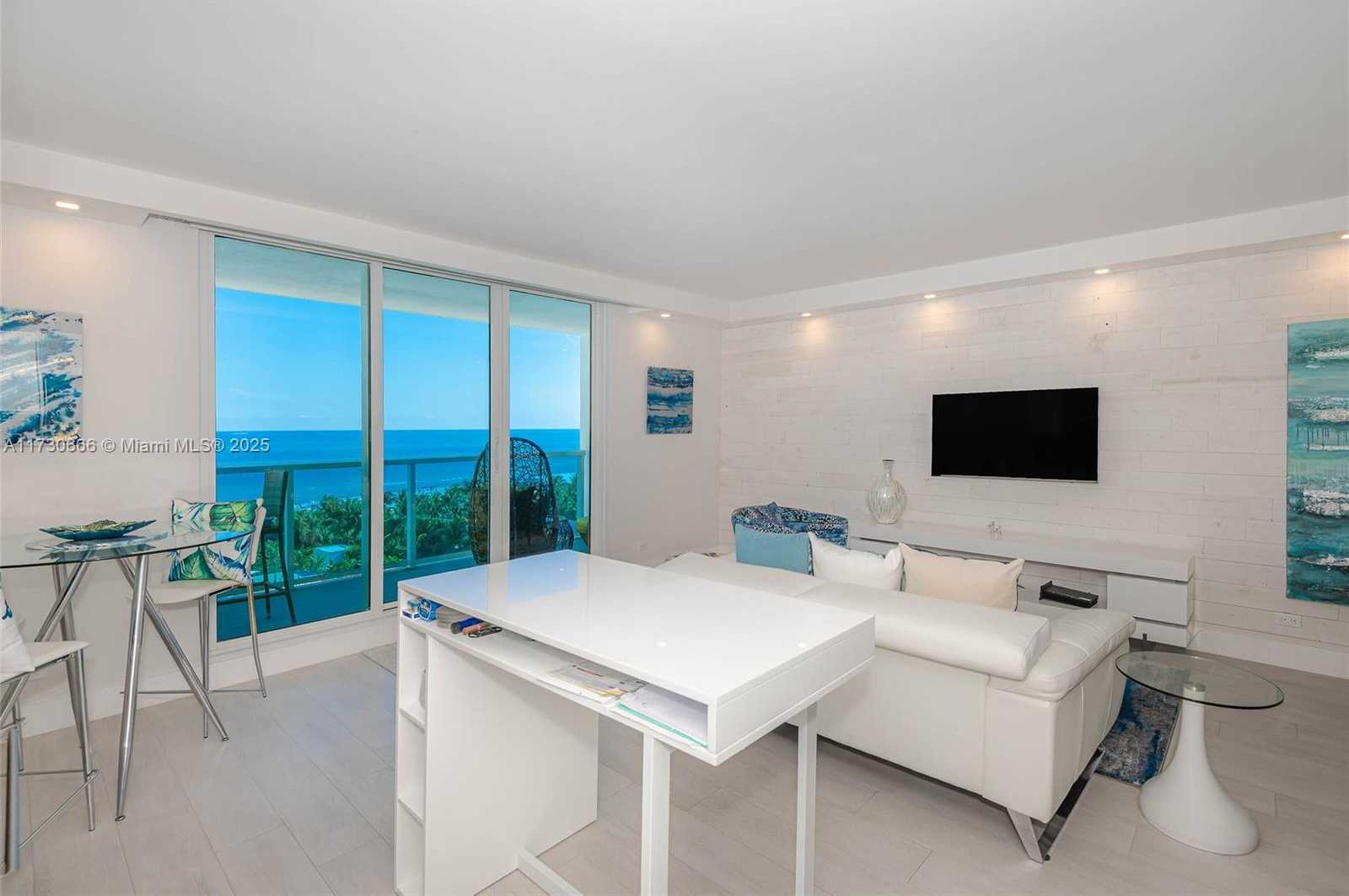 Small Image of 2301 COLLINS AVE #941, Miami Beach Number 6