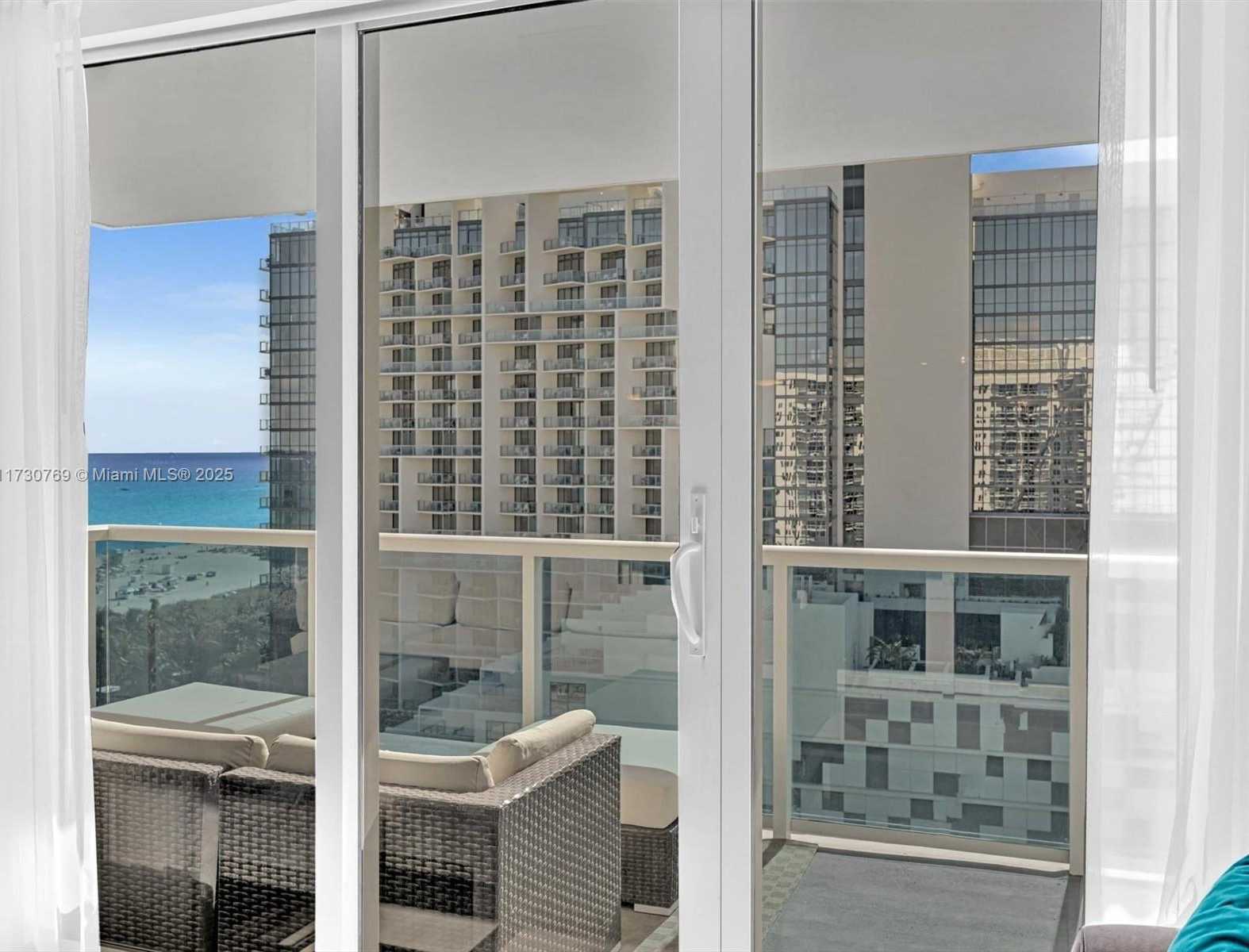 Small Image of 2301 COLLINS AVE #1202, Miami Beach Number 16