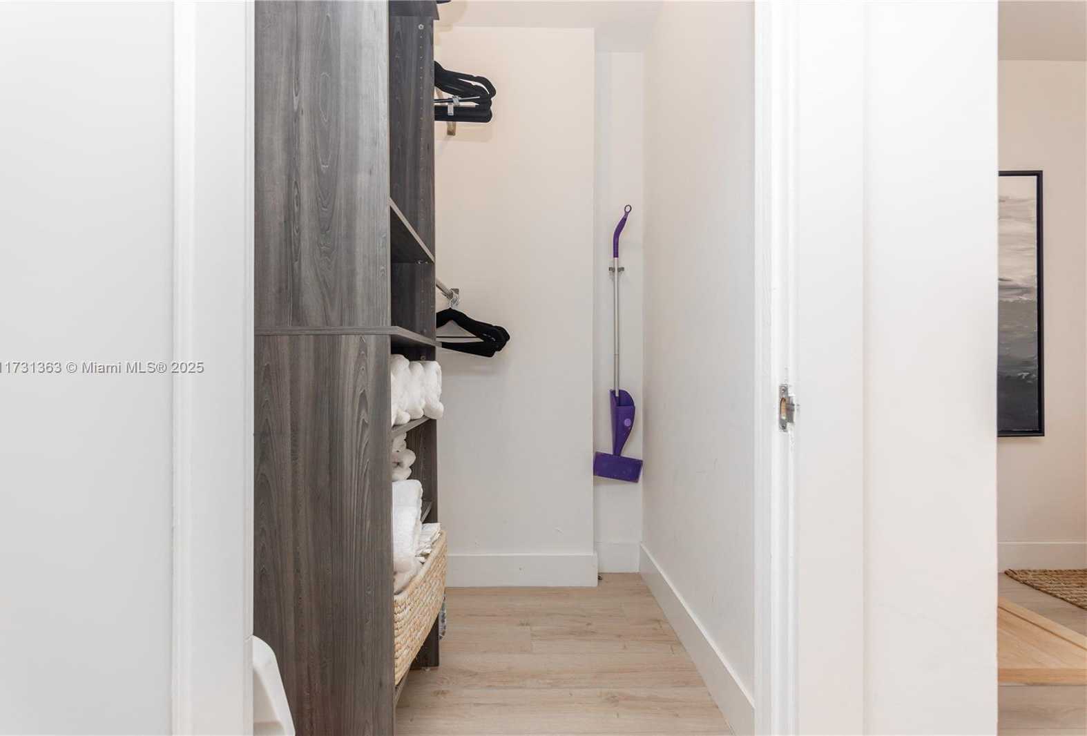 Small Image of 2301 COLLINS AVE #329, Miami Beach Number 15