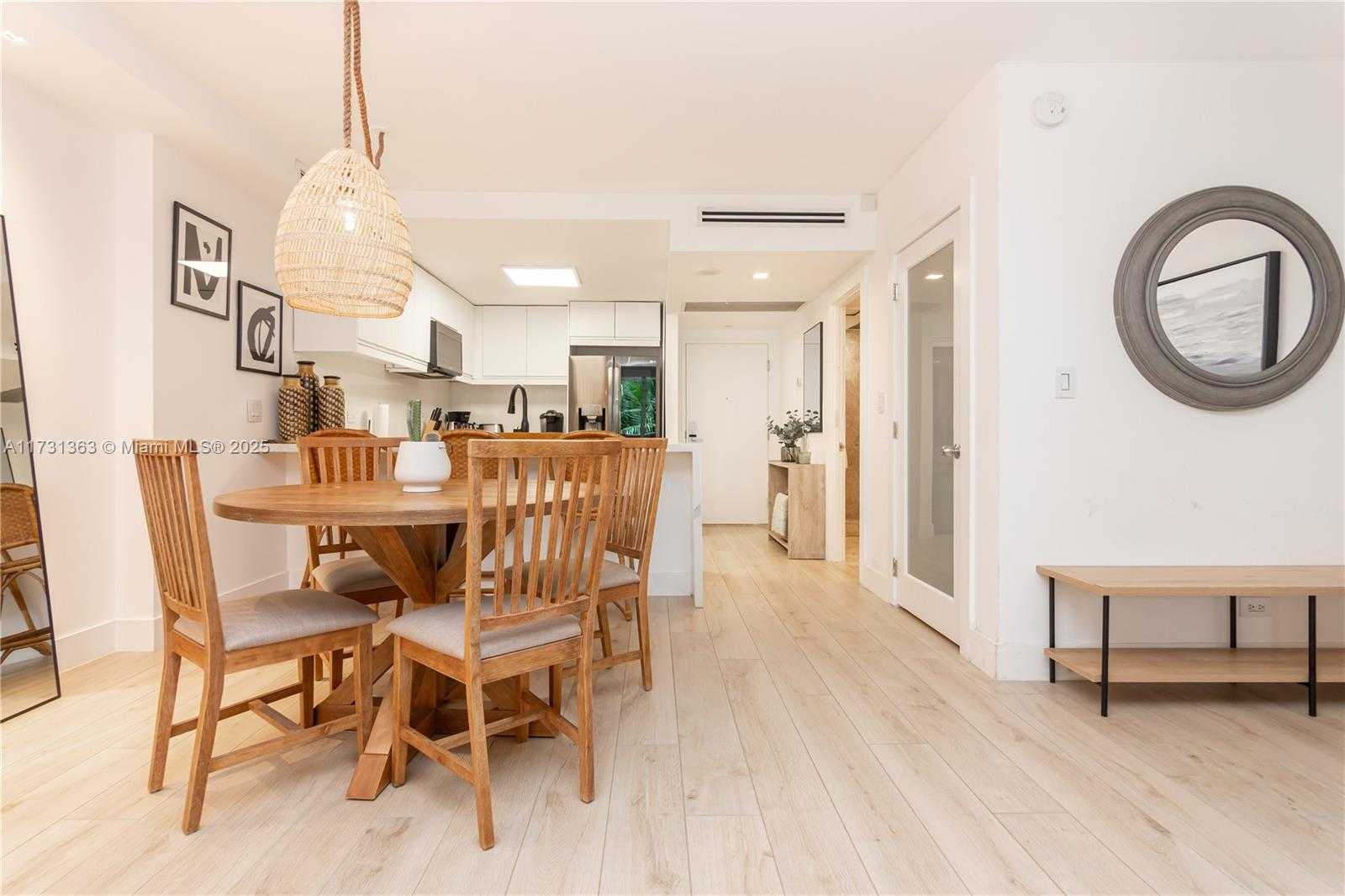 Small Image of 2301 COLLINS AVE #329, Miami Beach Number 16